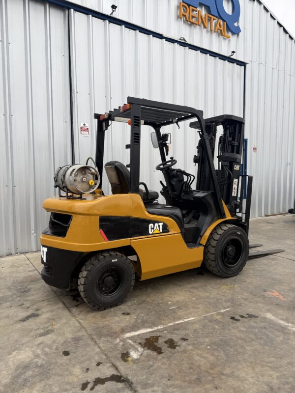 Grua Horquilla Caterpillar GP25NM